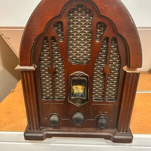GE Cathedral 1932 Replica AM-FM Radio Vintage 80’s Model 7-4100JA